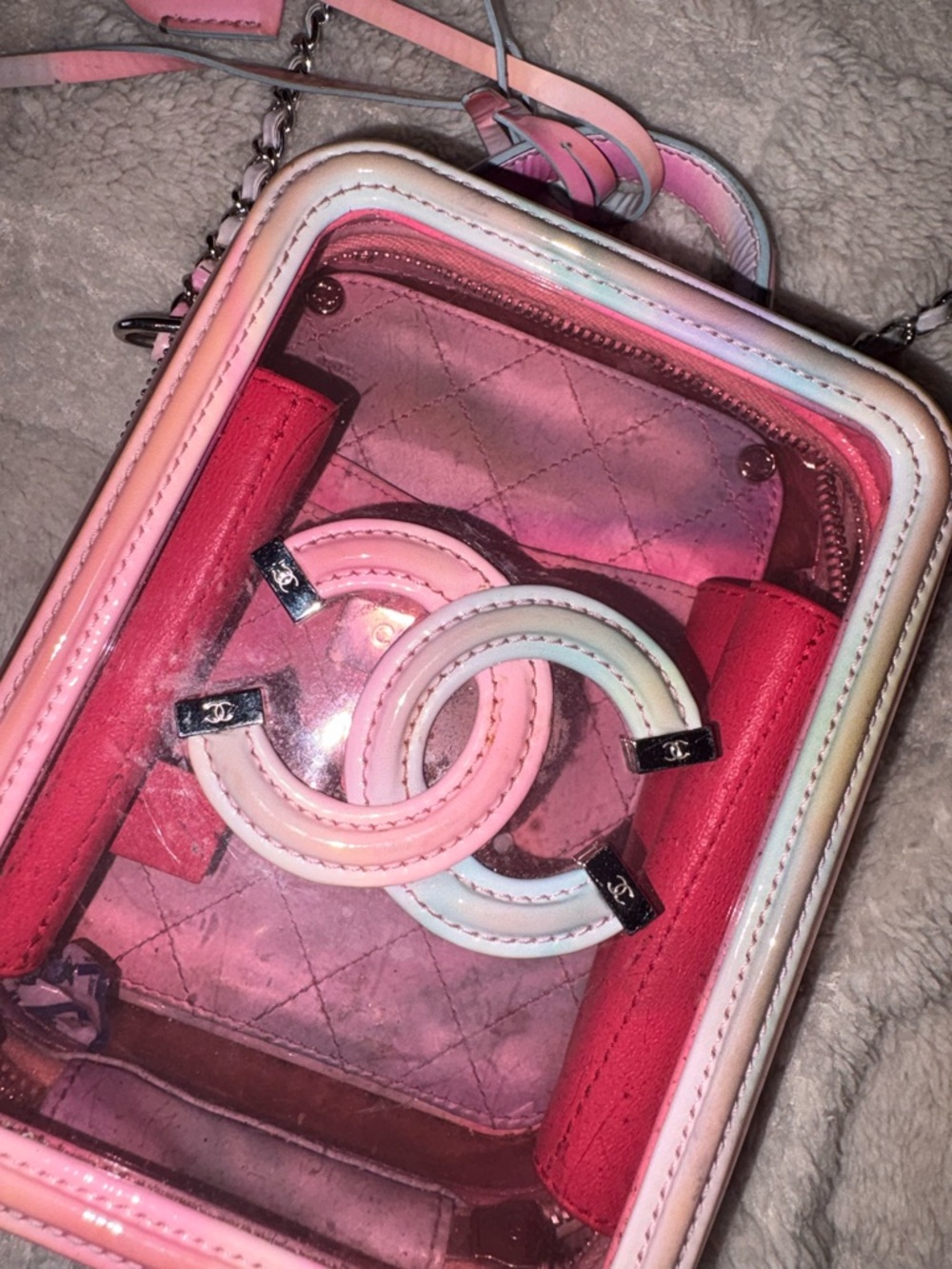 CHANEL Pink Ombre Clear CC Crossbody Bag with Silver Chain - Picture 4 of 10